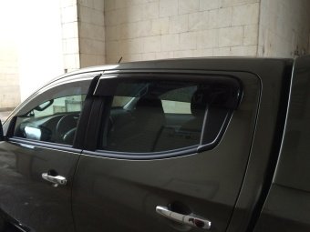 Дефлекторы боковых окон Mitsubishi L200 с 2015-