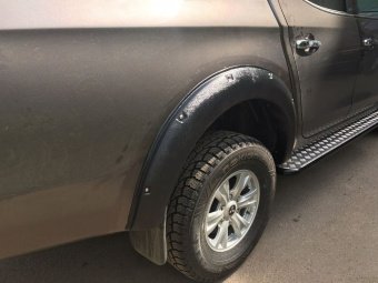 Расширители колесных арок OE-style Mitsubishi L200 с 2015-