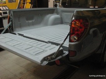 Обработка грузового отсека антигравием Mitsubishi L200 с 2015-