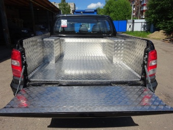 Вкладыш в кузов алюминиевый Mitsubishi L200 с 2015-