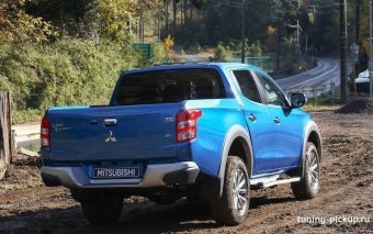Бампер задний оригинальный Mitsubishi L200 с 2015-